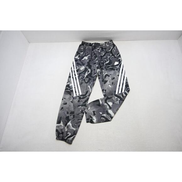 Adidas Sweat Pants Soccer Graphic Taper Athletic Performance Mens Size Medium - Picture 1 of 9